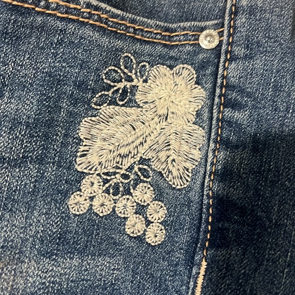 Embellished jeans - Picture 10 of 13